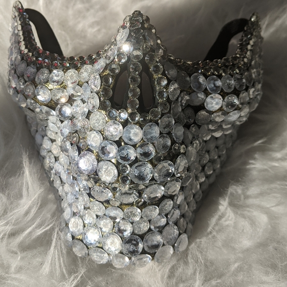 NEW Handmade Embellished Half Skull Mask - Picture 8 of 8